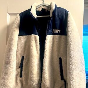 Kids Winter Kith Fleece Jacket Size 10-11 Off White and Navy Blue